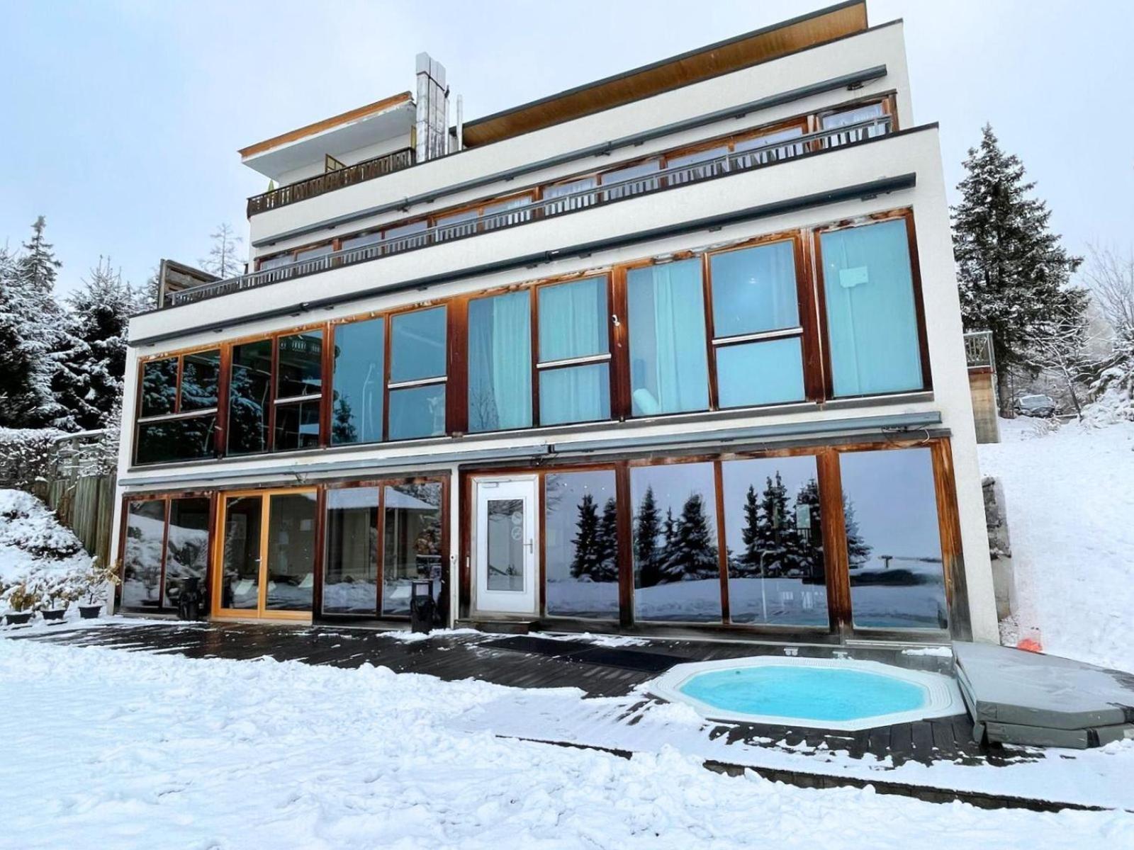Boutique Hotel Art De Vivre & Spa ครองส์มอนตานา ภายนอก รูปภาพ