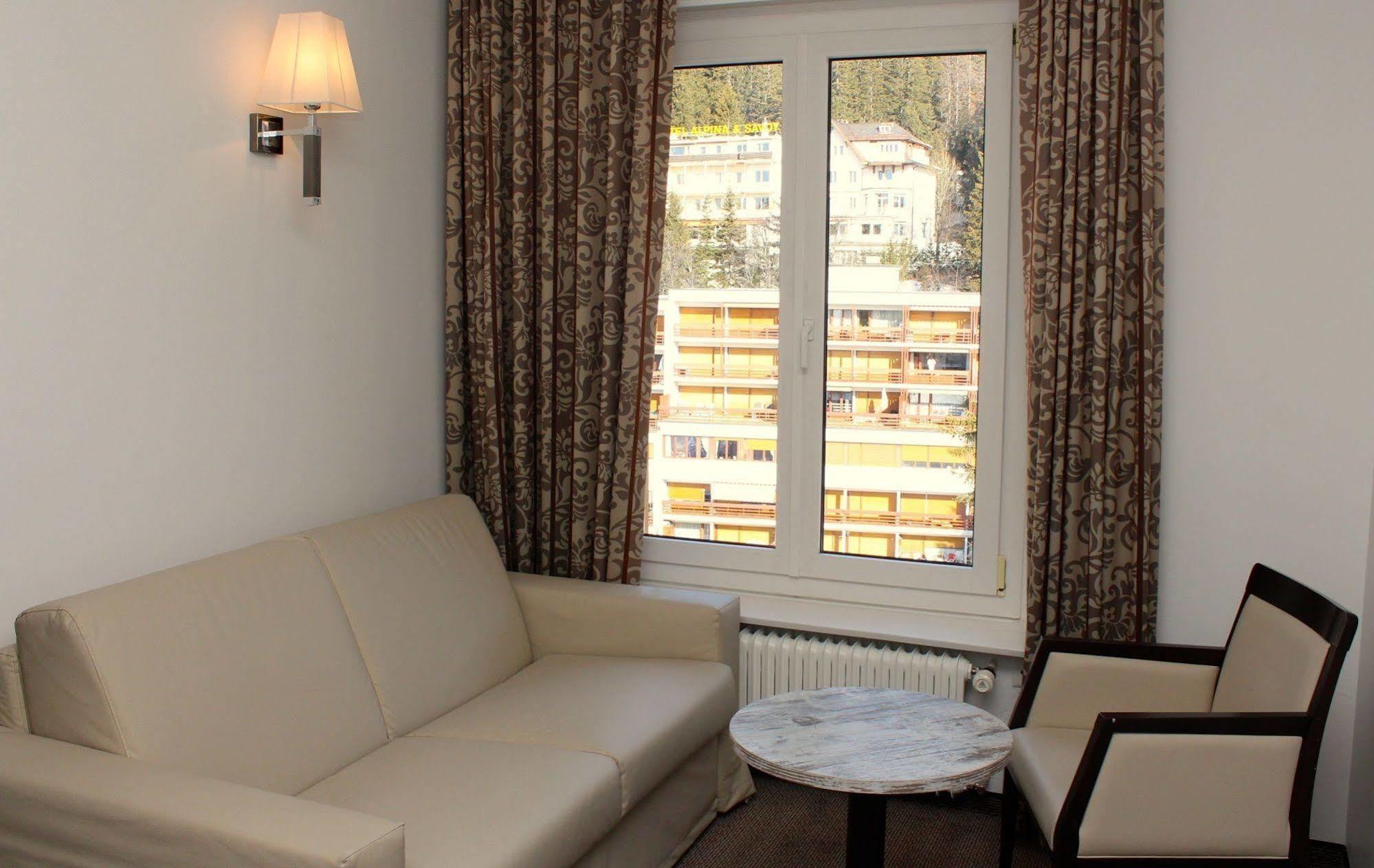 Boutique Hotel Art De Vivre & Spa ครองส์มอนตานา ภายนอก รูปภาพ